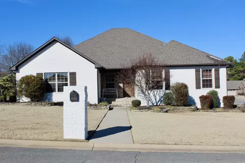 12 Southpointe, Searcy, AR 72143