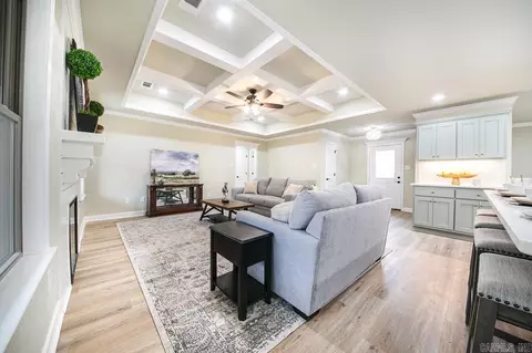Living - 14 Aberdeen Dr, Cabot, AR 72023 photo 3 of 7