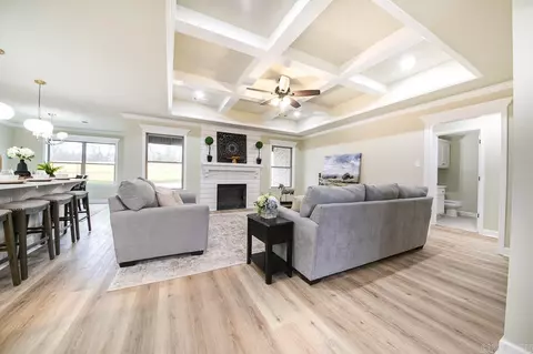 Living - 14 Aberdeen Dr, Cabot, AR 72023 photo 1 of 7
