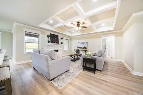 Living - 14 Aberdeen Dr, Cabot, AR 72023 photo 2 of 7