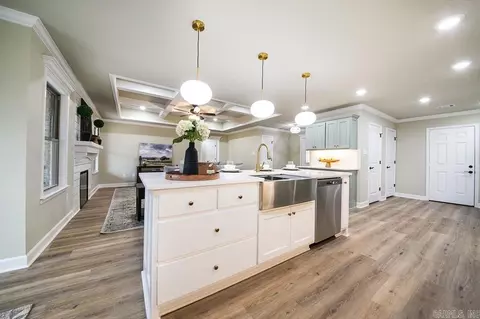 Kitchen - 14 Aberdeen Dr, Cabot, AR 72023 photo 9 of 12
