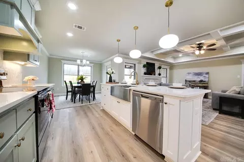 Kitchen - 14 Aberdeen Dr, Cabot, AR 72023 photo 6 of 12
