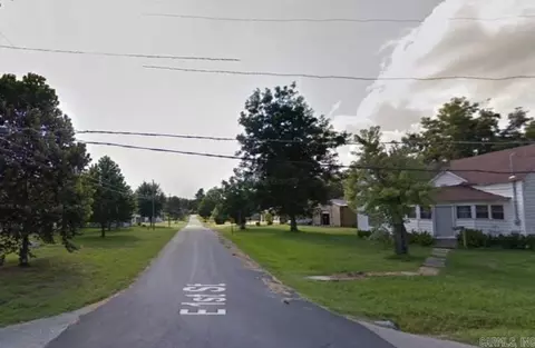 402 E 1st St, Rector, AR 72461 photo 3