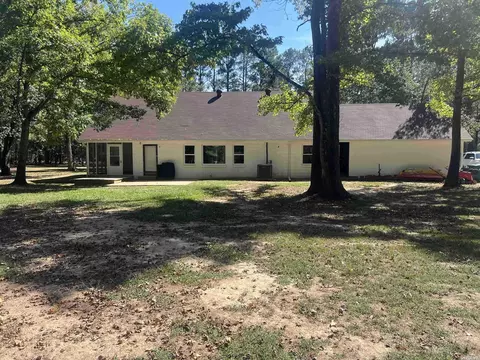6416 Farm Ln, Pine Bluff, AR 71603 photo 2