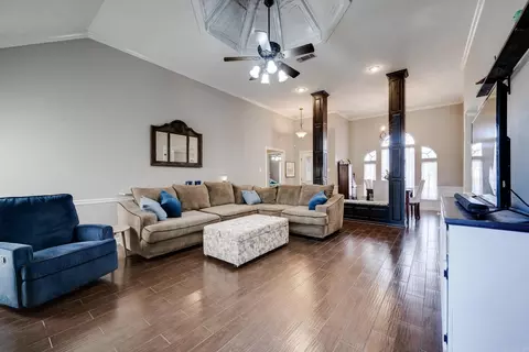 807 Drake Dr, Conway, AR 72034 photo 4