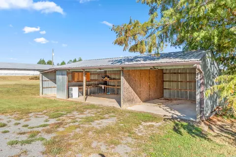 Exterior - 4 Brown Rd, Higden, AR 72067 photo 4 of 11