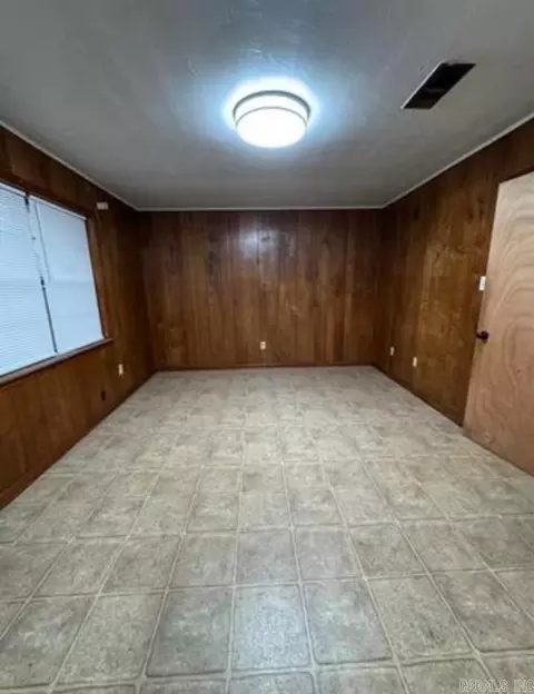 1104 S Dakota St, Pine Bluff, AR 71601 photo 8