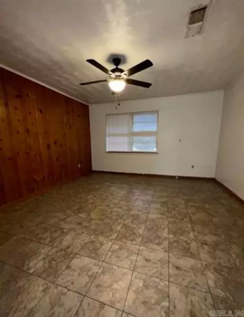 1104 S Dakota St, Pine Bluff, AR 71601 photo 9