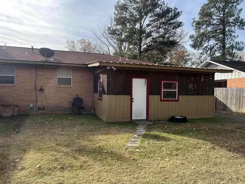 2211 W 39th, Pine Bluff, AR 71603 photo 9