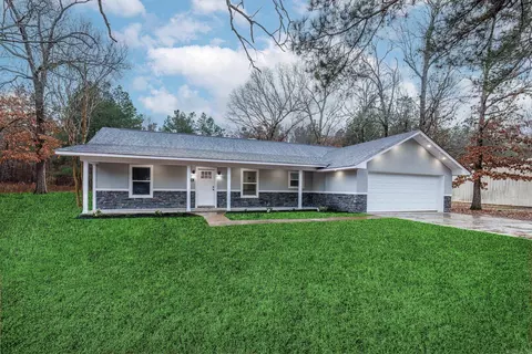 1706 E Walnut St, Gurdon, AR 71743 photo 2