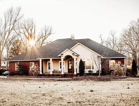 932 N 6th Ave, Piggott, AR 72454 photo 1
