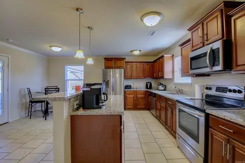 Kitchen - 11 Heelstone Dr, Cabot, AR 72023 photo 1 of 4