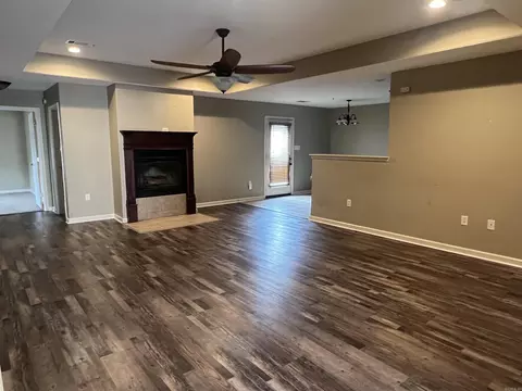 338 Meadow Creek Dr, Haskell, AR 72015 photo 4