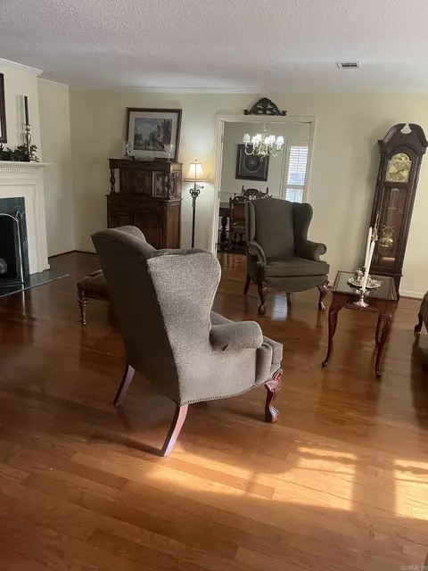 3 Jefferson Pl, Pine Bluff, AR 71603 photo 3