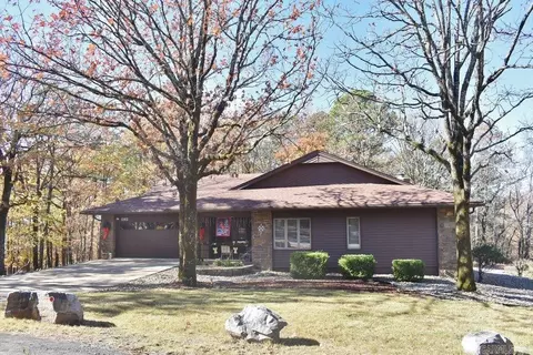 1 La Robla Ln, Hot Springs Village, AR 71909