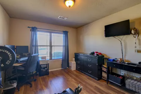 Bedroom - 77 Angel Ct, Mabelvale, AR 72013 photo 8 of 9