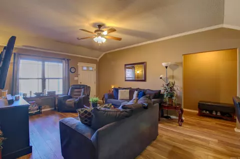 Living - 77 Angel Ct, Mabelvale, AR 72013 photo 4 of 5