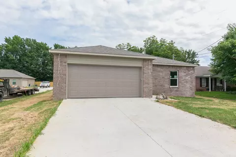 521 E Mississippi St, Beebe, AR 72012 photo 2