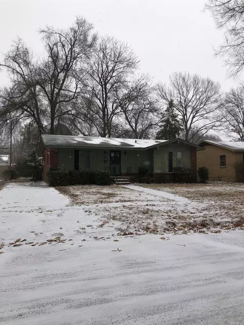 1006 Hickey St, Forrest City, AR 72335