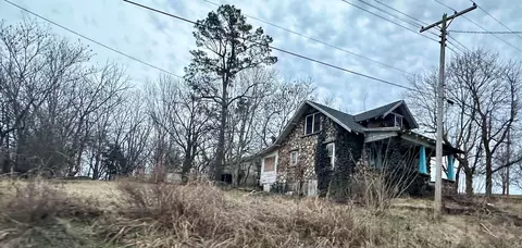 470 S Third St, Mammoth Spring, AR 72554 photo 2