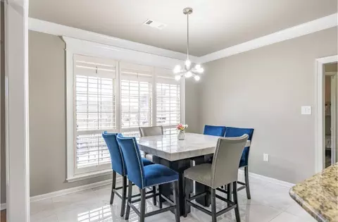 Dining - 3712 Commonwealth Dr, Bryant, AR 72022 photo 5 of 6
