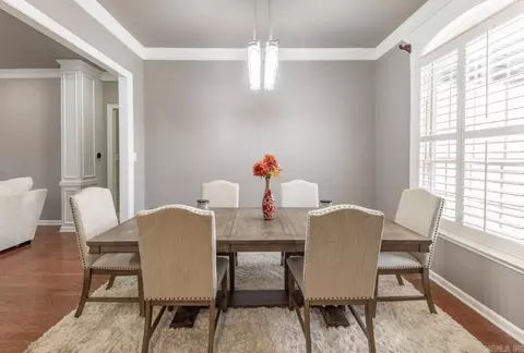 Dining - 3712 Commonwealth Dr, Bryant, AR 72022 photo 4 of 6