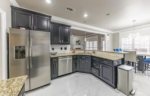 Kitchen - 3712 Commonwealth Dr, Bryant, AR 72022 photo 5 of 8