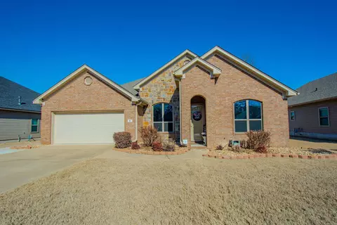 95 Bentley Cir, Little Rock, AR 72210