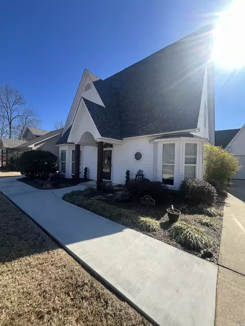 215 Golf Link Cir, Lake Village, AR 71653