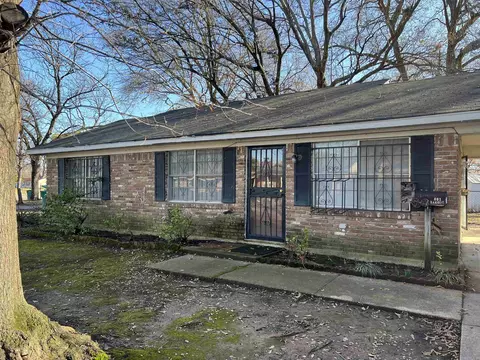 801 Barrow, Pine Bluff, AR 71601 photo 1
