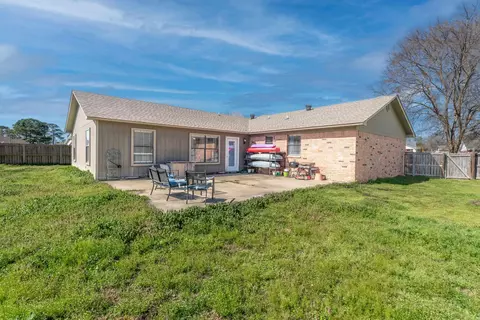 Exterior - 1809 Orangewood Cv, Beebe, AR 72012 photo 3 of 4