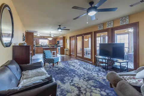 Living - 140 Lloyd Henderson, Beebe, AR 72012 photo 4 of 5