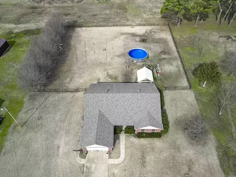 Exterior - 140 Lloyd Henderson, Beebe, AR 72012 photo 4 of 6