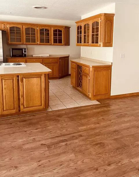 Kitchen - 7424 W Haggerty Ln, Altus, AR 72821 photo 2 of 4