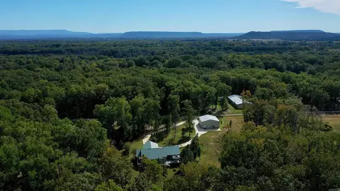 View/Area - 7424 W Haggerty Ln, Altus, AR 72821 photo 1 of 4