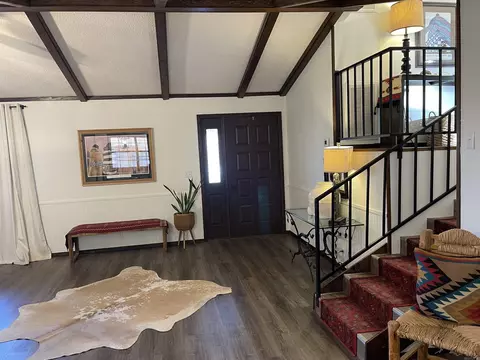 Entry Way - 915 Tower Loop, Mountain View, AR 72560 photo 2 of 2