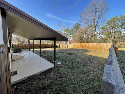 Exterior - 915 Tower Loop, Mountain View, AR 72560 photo 7 of 12