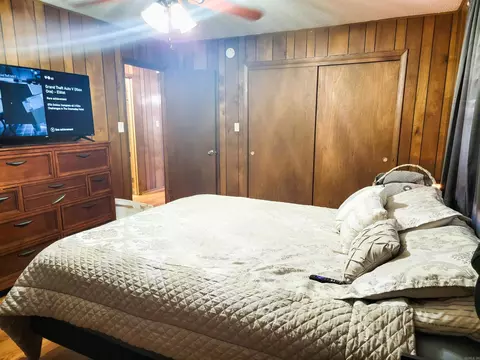Bedroom - 1004 Oak Ave, Mena, AR 71953 photo 3 of 4