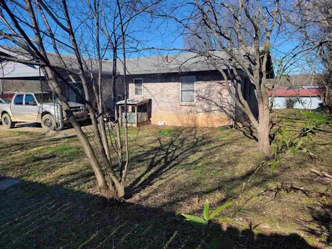 Exterior - 1004 Oak Ave, Mena, AR 71953 photo 7 of 21