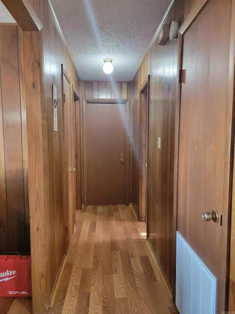 Entry Way - 1004 Oak Ave, Mena, AR 71953 photo 1 of 1