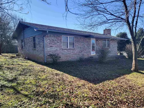 Exterior - 1004 Oak Ave, Mena, AR 71953 photo 1 of 21