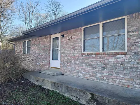 Exterior - 1004 Oak Ave, Mena, AR 71953 photo 16 of 21