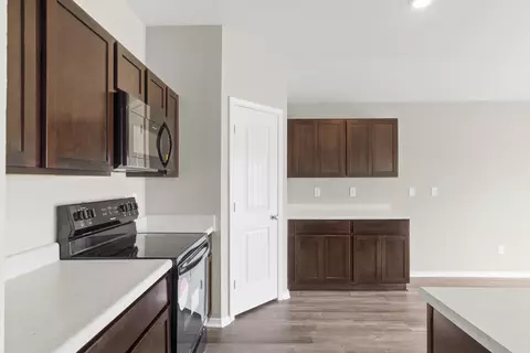 Kitchen - 2383 Bentwood Dr, Alexander, AR 72002 photo 3 of 5