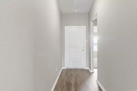 Entry Way - 2383 Bentwood Dr, Alexander, AR 72002 photo 1 of 4