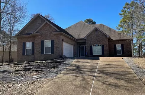 52 San Sebastian Dr, Hot Springs Village, AR 71909