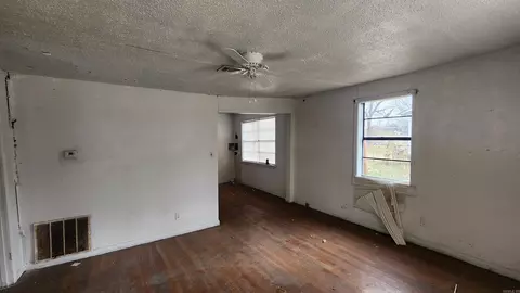 1803 W 2nd, Pine Bluff, AR 71603 photo 2