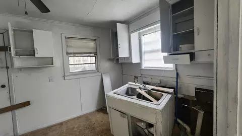 1803 W 2nd, Pine Bluff, AR 71603 photo 8