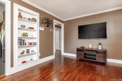 Living - 1224 Mitchell St, Conway, AR 72034 photo 2 of 2