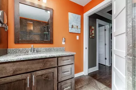 Bath - 1224 Mitchell St, Conway, AR 72034 photo 2 of 4