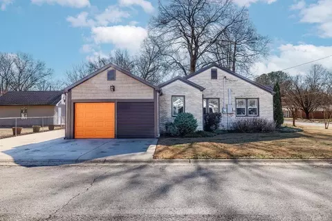Exterior - 1224 Mitchell St, Conway, AR 72034 photo 5 of 7